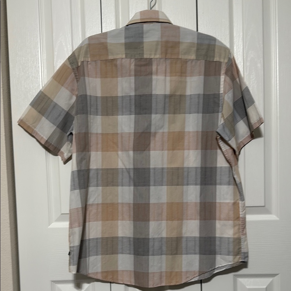 Geoffrey Beene Men’s SZ L (16-16 1/2) Checkered Short Sleeve Button Down Shirt - Picture 2 of 10